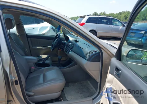 2004 Toyota Camry Se V6 z USA, uszkodzony, nr VIN 4T1BA32K34U029587